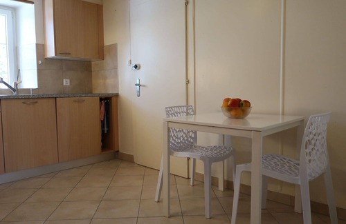 Villette Apartamento | Precioso apartamento para 4 personas con WIFI, TV, patio, mascotas permitida y aparcamiento