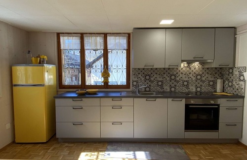Augio Apartamento | Bonito apartamento para 4 personas con WIFI, TV, patio y aparcamiento