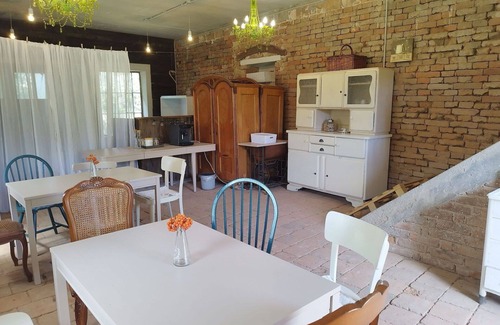Lukavice Apartamento | Bonito apartamento para 4 personas con WIFI, piscina, patio y aparcamiento