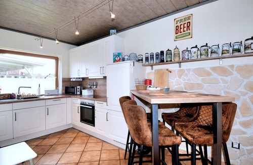 Brakel Apartamento | Hermoso apartamento para 5 personas con WIFI, TV, terraza, mascotas permitida y aparcamiento