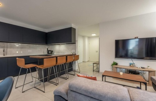 Huningue Apartamento | Beautiful apartment for 6 people, near Basel, parking