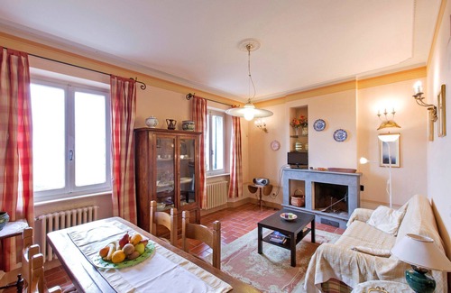 Cortona Apartamento | Precioso apartamento para 4 personas con A/C, WIFI, bañera de hidromasaje, TV y vista panorámica