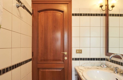 Santa Maria - Rezzonico Apartamento | Beautiful apartment for 4 people with WIFI, TV, terrace, pets allowed and parking