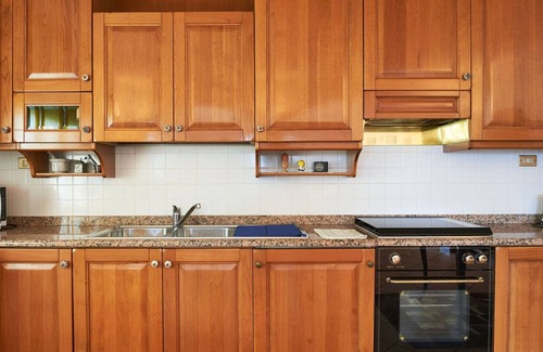 Santa Maria - Rezzonico Apartamento | Beautiful apartment for 4 people with WIFI, TV, terrace, pets allowed and parking
