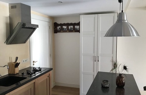 Schoorl Apartamento | Apartamento / estudio de lujo cerca del bosque, playa y jardín privado. Completamente nuevo !!