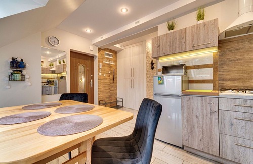 Sciegny Apartamento | Acogedor apartamento para 4 personas con WIFI, TV y aparcamiento