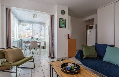Capbreton Apartamento | Acogedor apartamento para 3 personas con WIFI, piscina, TV, mascotas permitida y aparcamiento