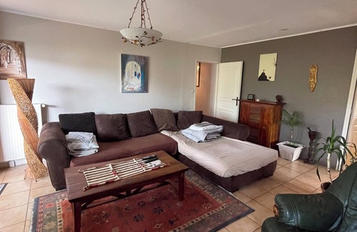 Neudorf Est Apartamento | Beautiful apartment close to the city center.