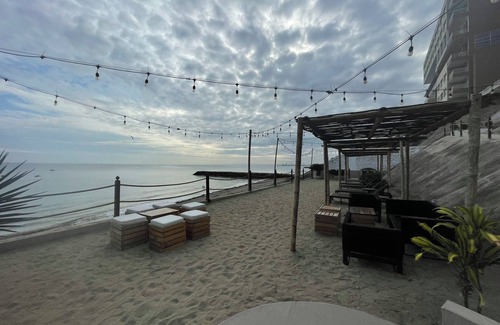 Manta Apartamento | Beautiful Apartment front to sea in Manta