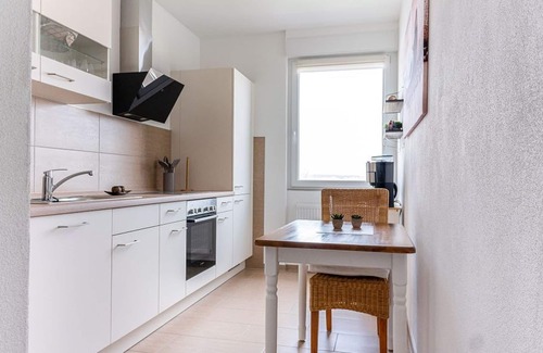 Landstuhl Apartamento | Beautiful Apartment in Town Centre - Fewo