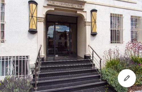 Downtown Los Angeles Apartamento | Beautiful Apartment in the heart of Koreatown!