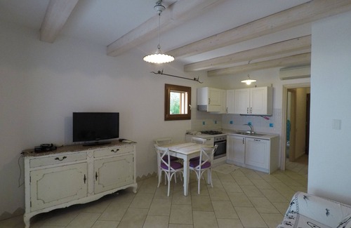 Cala Liberotto Apartamento | Precioso apartamento en un chalet en el mar y acceso directo a la playa