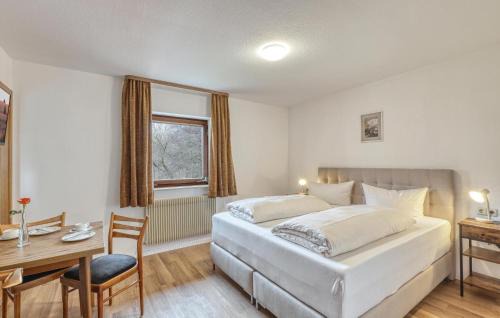 Oberweissenbrunn Apartamento | Beautiful Apartment In Bischofsheim