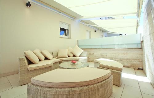 Selce Apartamento | Beautiful Apartment In Crikvenica