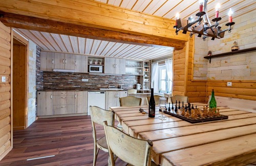 Rokytnice nad Jizerou Villa | Apartamento en villa con WIFI, TV, patio, mascotas permitida, vista panorámica, aparcamiento