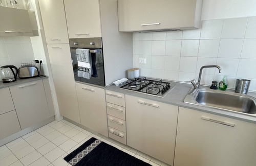 Nervi Apartamento | Beautiful apartment in front of the sea—2minutes from the beach-parking included