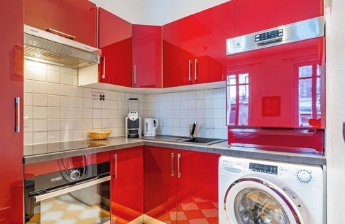 Saint-Michel Apartamento | Beautiful Apartment in the Heart of Historic Saint-Michel District