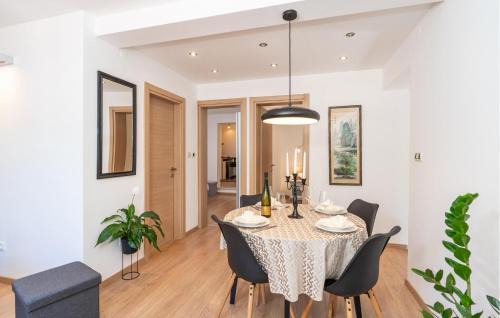 Sustjepan Apartamento | Beautiful Apartment In Sustjepan