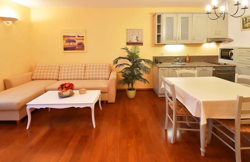 Volosko Villa | Hermoso apartamento en villa para 2 personas con WIFI, A/C, TV y aparcamiento