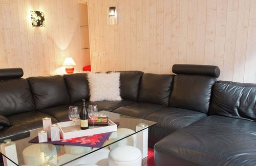 Spa Apartamento | Hermoso Apartamento en Spa, Bélgica con jacuzzi