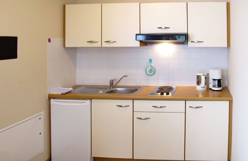 Merano Apartamento | Bonito apartamento con A/C, WIFI, piscina, TV, balcón, mascotas permitida y aparcamiento