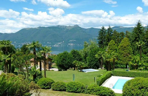 Brezzo di Bedero Apartamento | Bonito apartamento para 4 personas con piscina, WIFI, TV, patio, mascotas permitida y aparcamiento