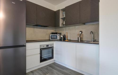 Castiadas Apartamento | Beautiful Apartment In Olia Speciosa