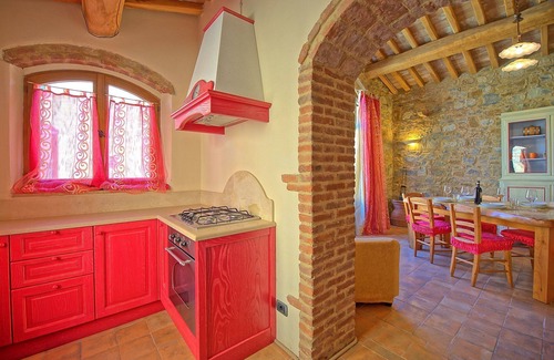 Poggibonsi Apartamento | Bonito apartamento con piscina, WIFI, A/C, TV y aparcamiento, cerca de San Gimignano