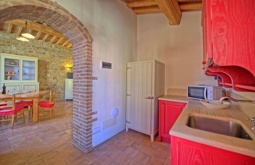 Poggibonsi Apartamento | Bonito apartamento con piscina, WIFI, A/C, TV y aparcamiento, cerca de San Gimignano