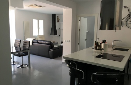 Carabanchel Apartamento | Precioso piso cerca de Madrid Rio con plaza de parking