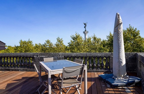 Hotel de Ville - Quinconces Apartamento | Vasto y hermoso apartamento de 175 m2 con 4 dormitorios, en el 4º piso sin ascensor