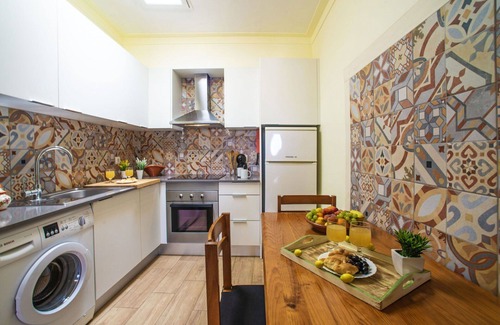 Mem Moniz Casa | Precioso apartamento en villa para 3 personas con A/C, WIFI, piscina, TV, terraza y aparcamiento