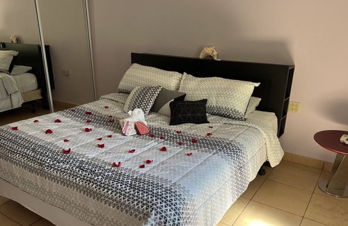 Cerro Gordo Apartamento | Beautiful apartment/studio- Beachfront pool!