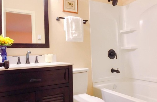 Greensboro Apartamento | Hermoso apartamento en el centro histórico, cerca de todo.