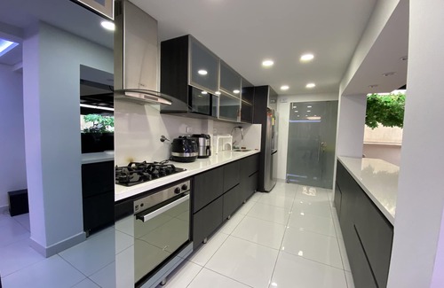 Florida Nueva Apartamento | Hermoso apartamento con Jacuzzi