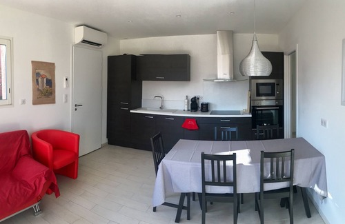 Propriano Apartamento | Precioso apartamento con vista al mar, piscina, cerca de playas y puerto