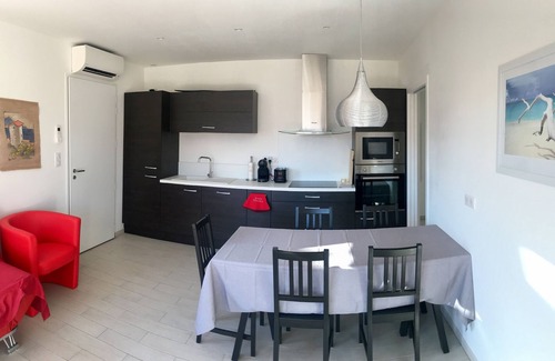 Propriano Apartamento | Precioso apartamento con vista al mar, piscina, cerca de playas y puerto