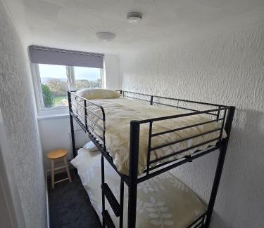 Kilgetty Apartamento | Beautiful apartment with private pool near Tenby