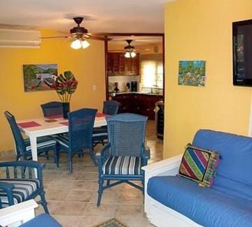 Contadora Island Apartamento | Beautiful Apartment with Terrace