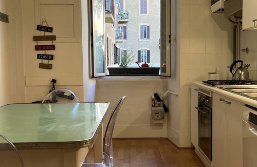 Prati Apartamento | Beautiful apartment within walking distance of St. Peter's