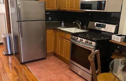 Crown Heights Casa | Beautiful Apt Prospect Hts steps from Broklyn Museum Garden 20 min Man/Times Sq.