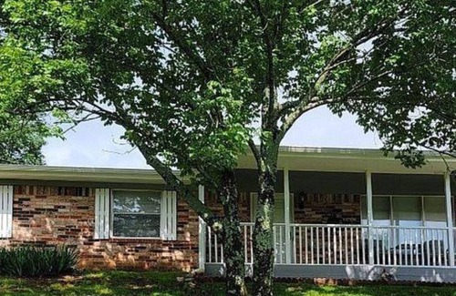Sulphur Casa | Beautiful Arbuckle Lake home, secluded, trees Longer Term Rental Discounts