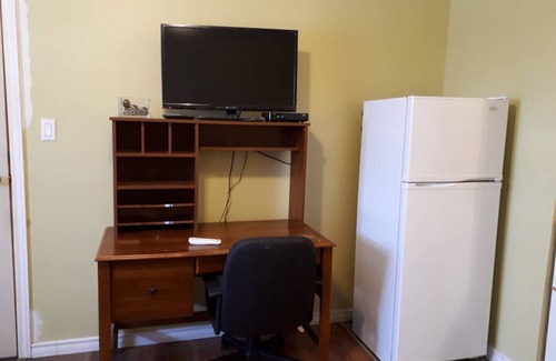 Sudbury Villa | Hermoso apartamento de licenciatura en el corazón de la ciudad de Greater Sudbury. Recien renovar