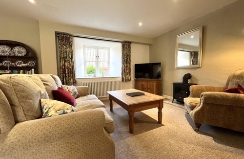 Peterlee Casa | Beautiful Barn Conversion, With Exposed Stone Walls and Period Features.