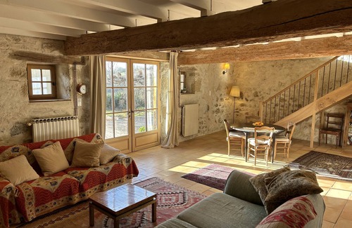 Benque Casa | Beautiful Barn in Stunning Quiet Countryside with use of 13 Meter Pool.