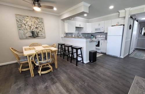 Ocean View Condominio | Beautiful Bay Front Condo w/ Private Pool - Close to Bethany Beach!