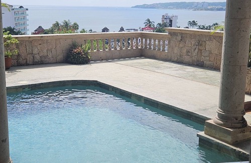 Bucerias Condominio | Beautiful Bay Views, close to Town Center, Dining and Beach