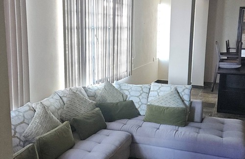 Bucerias Condominio | Beautiful Bay Views, close to Town Center, Dining and Beach