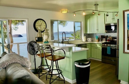 San Rafael Casa | BEAUTIFUL BAYSIDE HOME 3 bed 2 bath 15 Min to GG Bridge