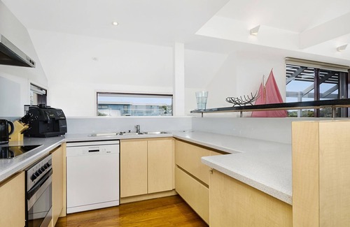 Point Lonsdale Casa | Beautiful Bayviews - Point Lonsdale